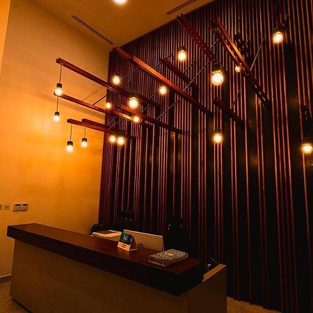 Piano And Gold At The Signature, Tetteh Quarshie Accra Buitenkant foto
