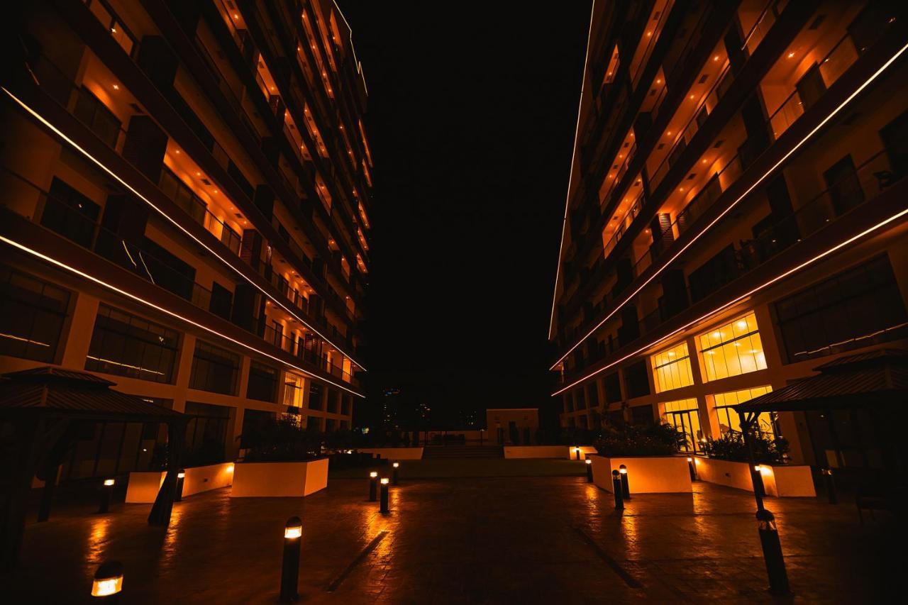 Piano And Gold At The Signature, Tetteh Quarshie Accra Buitenkant foto